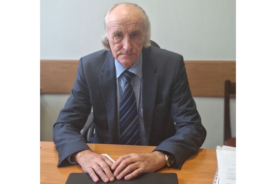 Белорусский ученый нашел способ превратить алюминиевые тюбики и банки в полезные для металлургии продукты